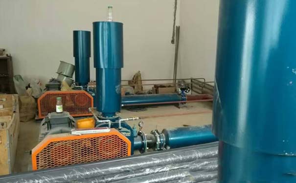 購買羅茨鼓風(fēng)機(jī)勿盲目，羅茨風(fēng)機(jī)廠家提醒您3點(diǎn)要注意：(圖1)